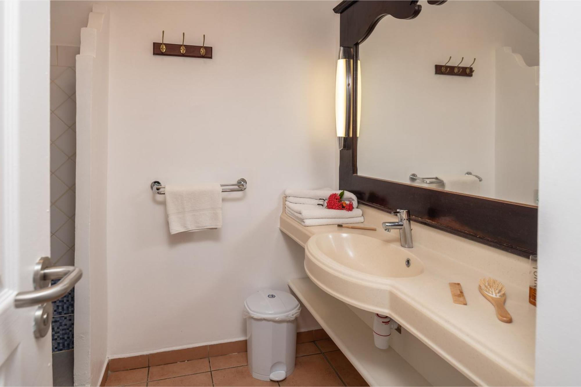 Studios Communicants avec Climatisation et Terrasse (5 Personnes)